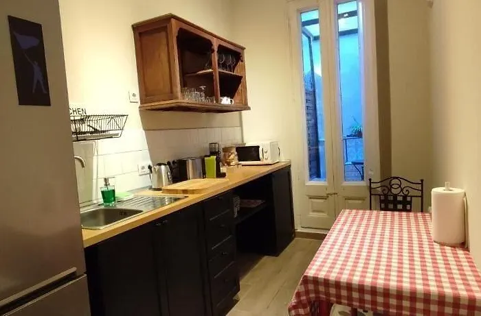 Casa Consell Bailen, 3* برشلونة