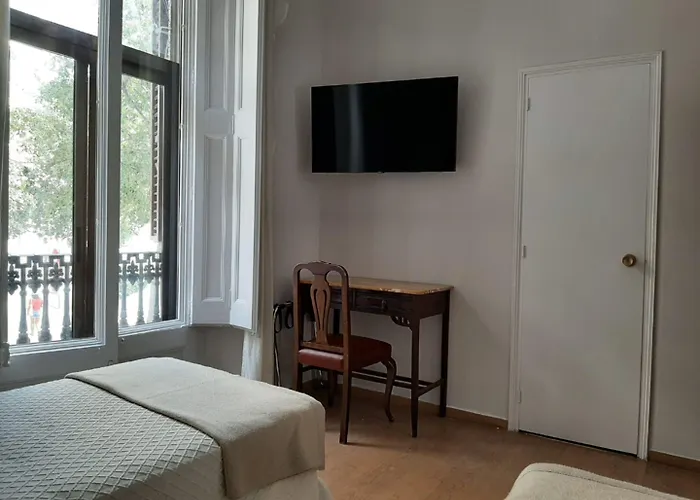 Casa Consell Bailen, بيت ضيافة 3*