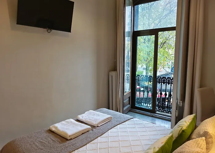 Casa Consell Bailen, 3* برشلونة