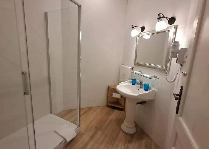Casa Consell Bailen, 3* برشلونة
