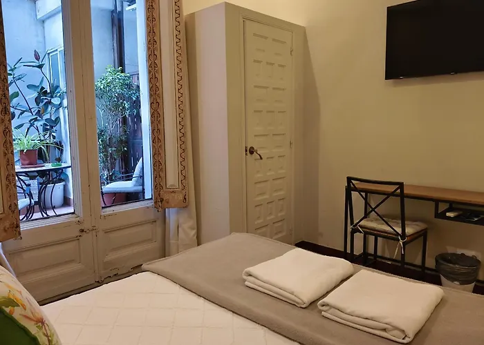 بيت ضيافة Casa Consell Bailen, 3*